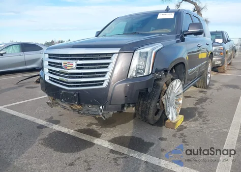2016 Cadillac Escalade Platinum z USA, uszkodzony, nr VIN 1GYS4DKJ5GR387123